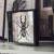 Egzemplarz kolekcjonerski No: 1/10 Linoryt " Lucanus Cinnamomeus " w bukowej gablotce