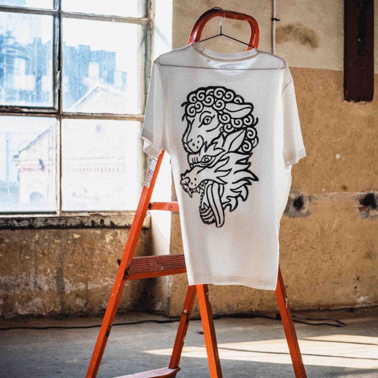Wolf - Koszulka z linorytem+ CUSTOM, relaxed fit