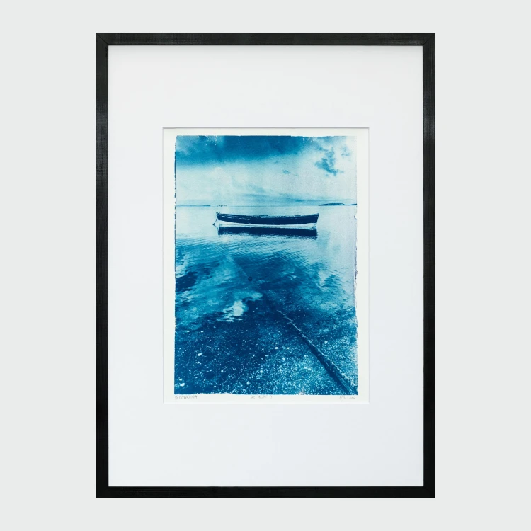 Cyjanotypia. Unikatowa fotografia w ramce 50x70cm, unikat 1/1. "The Boat I"