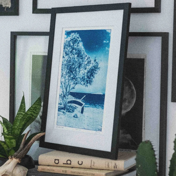 Cyjanotypia. Autorska fotografia w ramce, unikat 1/1. "Crete I" 30x40cm